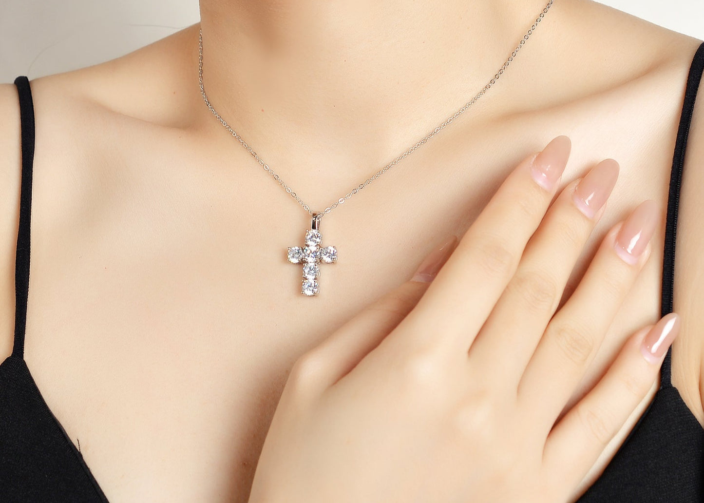 925 Sterling Silver Pendant Necklace with Moissanite Women’s Fashion Cross & Geometric New Design Silver Pendant Clavicle Chain